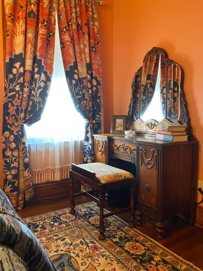 Appartement The Edmond An 1887 Arts & Crafts Gem à Saint Joseph Extérieur photo